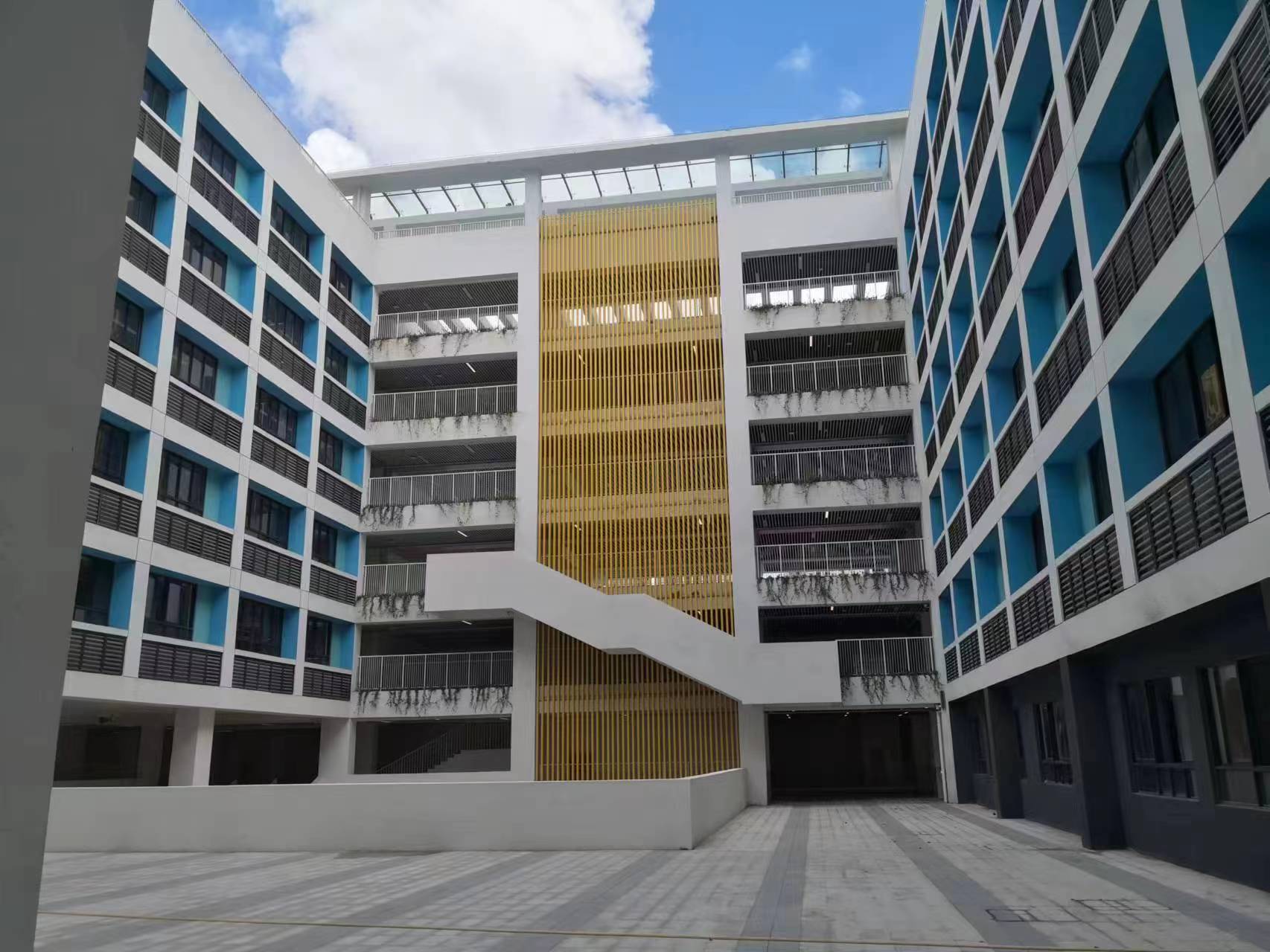 博仕有成午休課桌椅進(jìn)駐深圳市坪山區(qū)新合實(shí)驗(yàn)學(xué)校