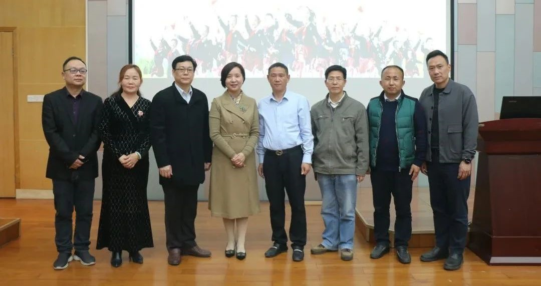 快樂學(xué)習(xí)，健康午休 | 博士有成午休課桌椅走進莞城中心小學(xué)(圖2)